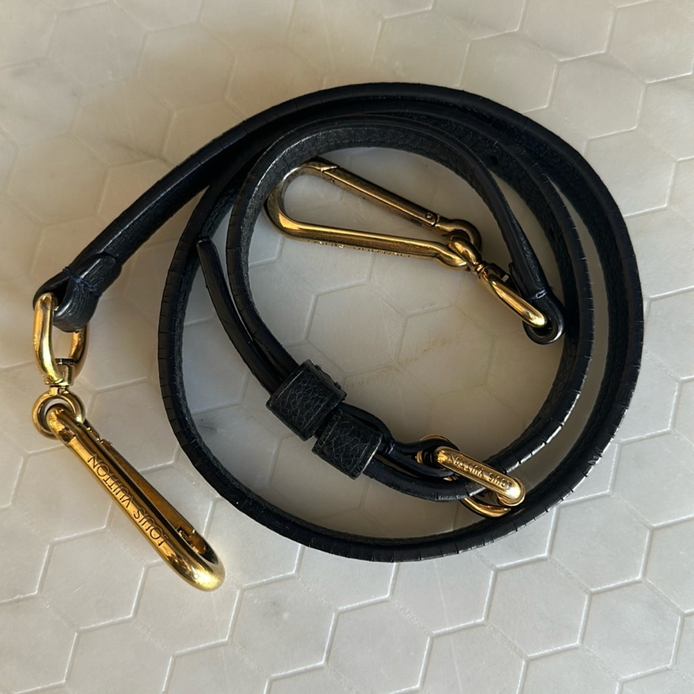 Louis Vuitton empreinte lumineuse infini strap